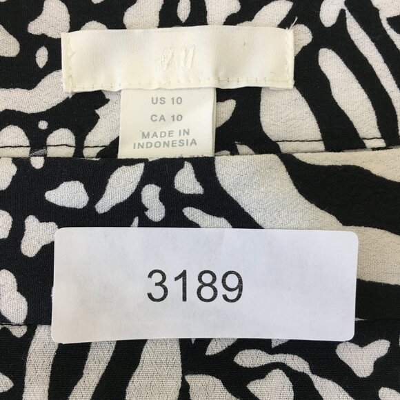 H&M Summer Midi Skirt Womens 10 Black and White Animal Print Viscose Slit Side - Picture 11 of 11